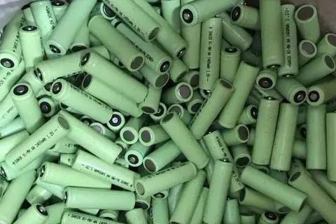 莫力达瓦达斡尔族旗阿尔拉收废旧报废电池,回收电瓶的价格|上门回收叉车蓄电池